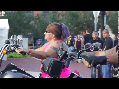 Galveston Lone Star Motorcycle Rally: Bikers, Babes, Booze!