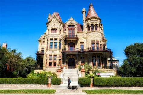 Galveston Small-Group Ghost Walking Tour - Viator