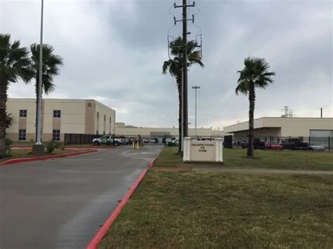Galveston Police Jail Correctional Facility, located in the city of Galveston, Galveston County, Texas, is a highly secured jail that currently hosts thousands of inmates.These inmates have been convicted under the law of Texas state and according to the listed penalty, inmates who are 18+ are serving time in the Galveston Police Jail for …. 