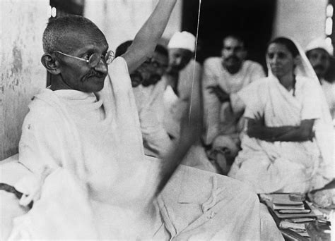 Gandhi: Surprising Facts on His Life and How His ... - Biography