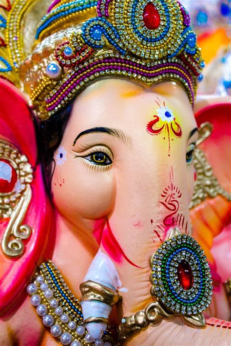 Ganeshaspeak - Ask Ganesha is a special service implemented for people who have complete faith in Lord Ganesha. One can use this service for real purpose when anyone find himself or herself in big trouble. You will get true and pure answers here on our website.
