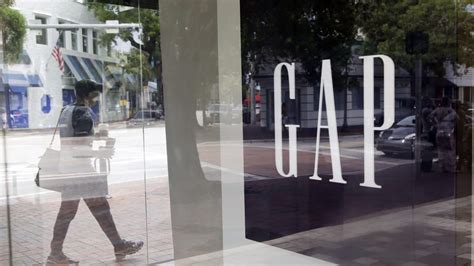 Gap to cut 1,800 jobs, joining growing list of corporate layoffs