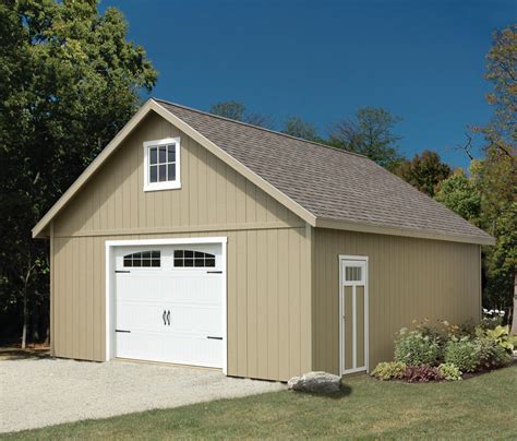 Garage build. A standard one-car garage ranges in size from 12 by 20 feet to 14 by 22 feet, according to Western Construction. The size can go up to 16 by 22 feet on lots that accommodate the ex... 