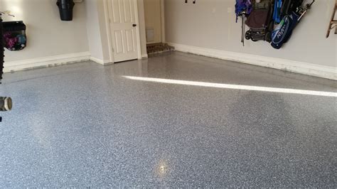 Garage floor epoxy paint. Dec 12, 2023 ... A new epoxy coating can be just the thing for garage floors that are looking worse for wear. Epoxy garage floors cost between $1,595 to ... 