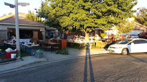 Yard Sale ( 1 photo) Where: 2318 Berger St , Bakersfield , CA , 93305. When: Friday, Apr 26, 2024 - Sunday, Apr 28, 2024. Details: Tank top Bathing suit sets Shorts Pants Leggings Jewelry Makeup Shoes…. Read More →.. 