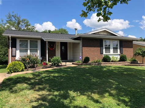 Garage sales in ballwin mo. Sold - 102 Cascade Cir Dr, Ballwin, MO - $215,000. View details, map and photos of this condo property with 2 bedrooms and 2 total baths. MLS# 21088597. 