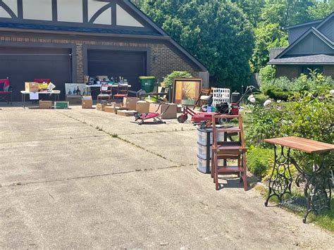 garage sales found around Centerville, Ohio. There are no