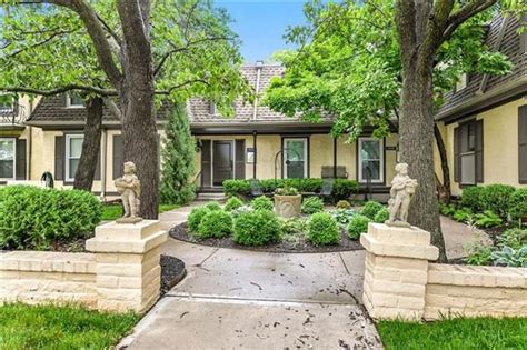 19 Listings For Sale in Overland Park, KS. Browse photos,