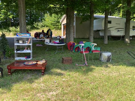 A place to post garage sales. And to help ones connect with others connected in any way with this interest.. 