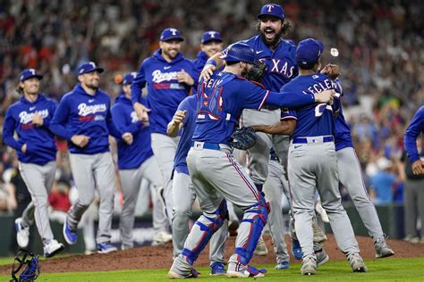 García powers Rangers to first World Series since 2011 with 11-4 rout of Astros in Game 7 of ALCS