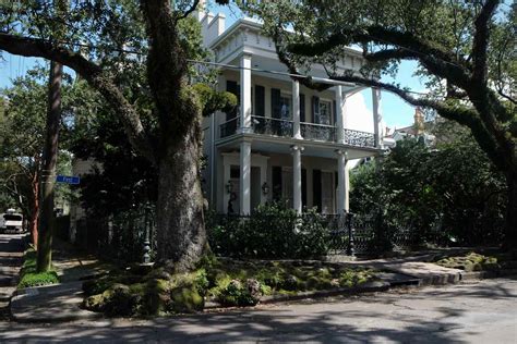 Garden district walking tour. 5. Grand Garden District Tour. A visit to the Garden District neighborhood is like stepping into a different world when compared to the French Quarter. Beautiful tree-lined streets conceal multi-million dollar mansions and opulent homes here. While you could easily admire the homes on your own, it is way more fun to participate in a guided tour ... 