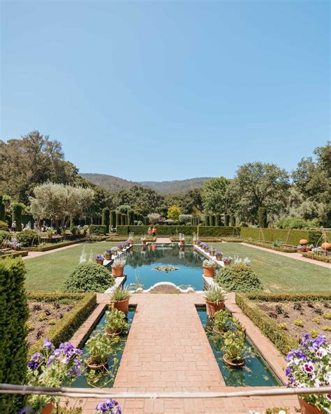 Garden filoli. Introduce yourself to Filoli, where you can explore 16 acres of formal gardens, step back in time in the historic house museum, and hike through the lush and varied natural communities of the estate. … 