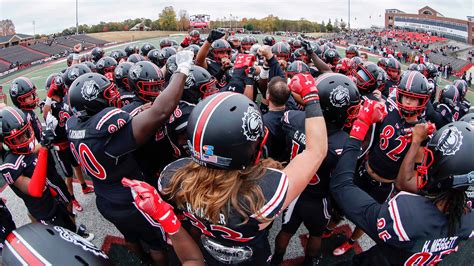 Gardner-webb university football. Nov 4, 2023 · Expert recap and game analysis of the Gardner-Webb Runnin' Bulldogs vs. Bryant Bulldogs NCAAF game from November 4, 2023 on ESPN. ... While there continues to be support for a 14-team College ... 