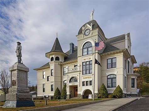 Garfield county courthouse.  View Garfield County Courthouse located at 109 8th...