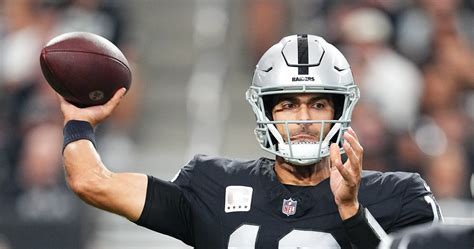 Garoppolo out of concussion protocol, will start when Raiders host Packers