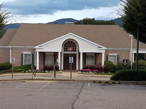 Garrett funeral home louisville georgia. .  <a href=https://www.accuhk.com/assets/im...