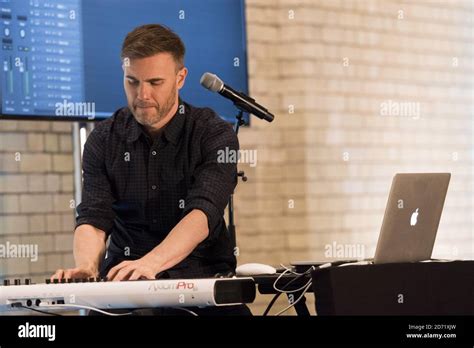 Gary Barlow - Inside The Music