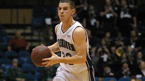 Gary woodland college. A former college basketball player at Washburn University, Woodland is known for being one of the best athletes on the PGA Tour. He transferred to the University of Kansas after his freshman... 