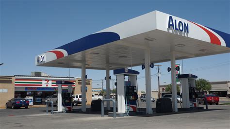 Gas alon. ALON is a fast-growing American gas station chain in Wynne, AR. Featuring gas and diesel from locally sourced crude, refined in Texas, Arkansas, and Louisiana. Support your community by choosing ALON fuel. This location offers gasoline, public restroom, tap to pay, ATM, food, Hunt Brothers Pizza, and air for tires. 