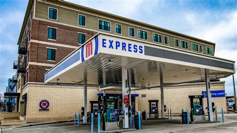  Speedway in Grand Rapids, MI. Carries Regular, Midgrade, Premium, Diesel. Has C-Store, Car Wash, Restrooms, Air Pump, Payphone. Check current gas prices and read customer reviews. Rated 3.6 out of 5 stars. . 