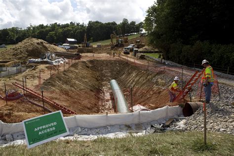 Gas pipeline gets new permit to build in Appalachian national forest