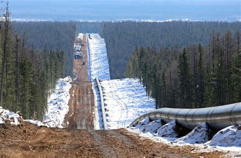 Gas pipeline under repair in Siberia catches fire -Tass
