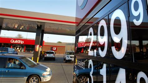 Exxon in Fort Worth, TX. Carries Regular, Midgrade, Premium. Has C-Store, Car Wash, Pay At Pump, Restrooms, Air Pump, Payphone, ATM, Loyalty Discount. Check current gas prices and read customer reviews. Rated 3.6 out of 5 stars.. 
