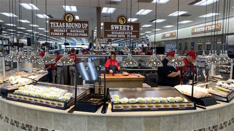 Buc-ee's Of Richmond, KY - One Month After Opening! En