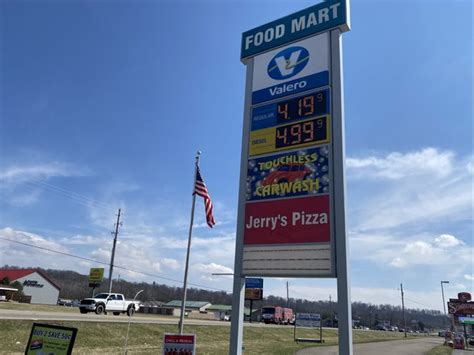 Gas prices chillicothe. Jan 12, 2024 · According to the EIA, gas prices across the state in the last year have been as low as 2.61 this week, and as high as $3.69 on April 10, 2023. A year ago, the average gas price in Ohio was 15% ... 