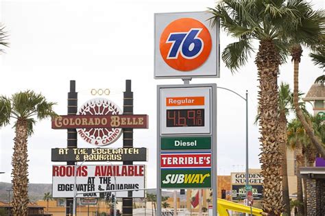 Gas prices in laughlin nv. Today gas in Kingman was 3.99 a gal, in Golden Valley on Rt 68 going down the hill to Laughlin it was 3.97 at the Maverick. Gas is always more expensive in NV because of taxes. 