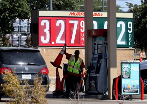 Regular unleaded is advertised at $3.09 per gallon Friday afternoon at the Raceway store on South Valley Mills Drive. Gas prices have fallen slightly below $3 a gallon at several Waco locations, a .... 