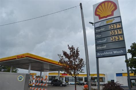 Check current gas prices and read customer reviews. Rated 3.6 out of 5 stars. Shell in Oak Creek, WI. Carries Regular, Midgrade, Premium, Diesel. ... Home Gas Price .... 
