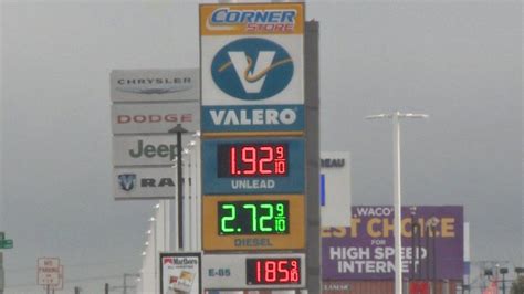 Sep 2, 2022 · Gas prices have fallen slightly below $3 a gallon at several Waco locations, a good sign for local motorists but underwhelming when compared with other Texas cities enjoying drops into the $2.70 ... . 
