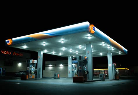 Gas staions open. Life-tips site LifeClever shows you five ways to find the lowest prices on gas. Life-tips site LifeClever shows you five ways to find the lowest prices on gas. These include the Ko... 
