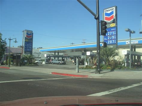 Chevron in Huntington Beach, CA. Carries Regular, Midgrade, Premium. Has Offers Cash Discount, Propane, C-Store, Car Wash, Pay At Pump, Restrooms, Air Pump. Check current gas prices and read customer reviews. Rated 4.8 out of 5 stars.. 