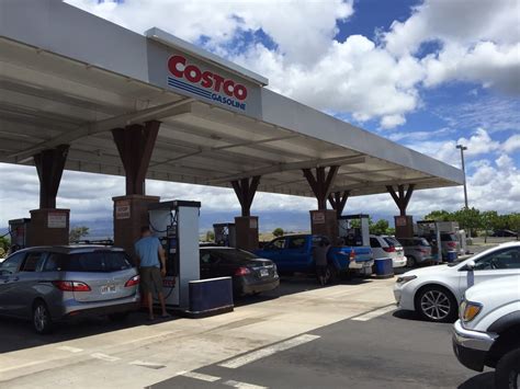 1. Re: Gas stations near Maui Airport . 