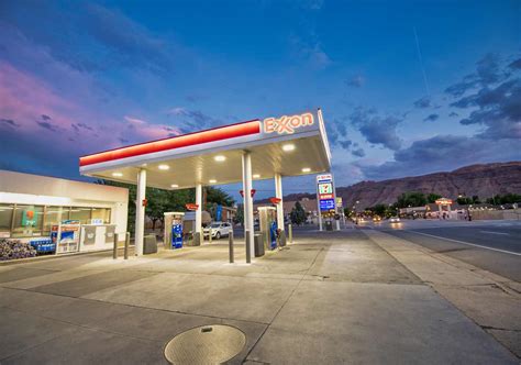 Can You Use Your EBT Card at Gas Stations? Many gas stations across the U.S. accept EBT/food stamps and EBT-Cash cards. According to FoodStampsnow.com, more than 50 gas stations across the country.... 