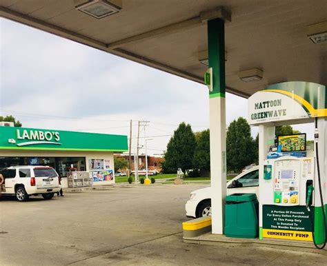 Gas stations in mattoon il. MATTOON -- A new map at the Mattoon Public Library shows the former locations of more than 450 old grocery stores, gas stations and restaurants in Mattoon. Volunteer Chris Suerdieck has been ... 
