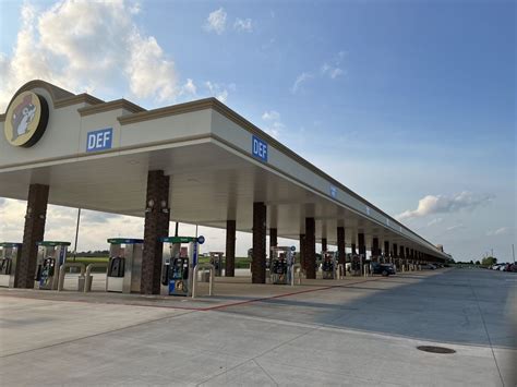 2420 RICHMOND RD is a service station located in LEXINGTON area