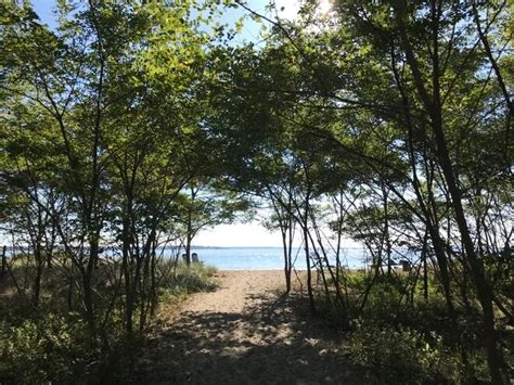 Gaspee Point Beach - Warwick, RI - stepoutside.org