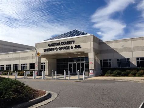 The Gaston County Jail is an inmate detention facility with its main location at 425 North Marietta Street, Gastonia, NC, 28053. The Gaston County Jail works to detain inmates, usually for short-term incarceration sentences. However, the Gaston County Jail also sometimes houses serious offenders who are going through Gaston County court cases.. 