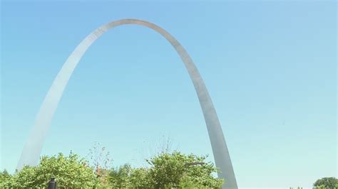 Gateway Arch hosts fee-free day to ring in National Park Week