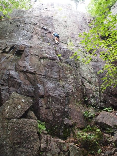 Gatineau rock climbing.  Moved Permanently The document has moved here. 81 is ...