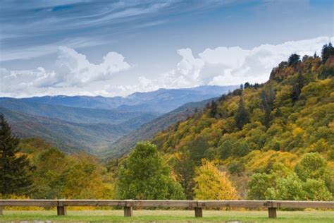 Gatlinburg tn to cherokee nc. The lowest drivable pass in the Great Smoky Mountains National Park, Newfound Gap Road (US 441) has an elevation of 5,046 feet. The scenic roadway travels between the Sugarlands Visitor Center near Gatlinburg, … 