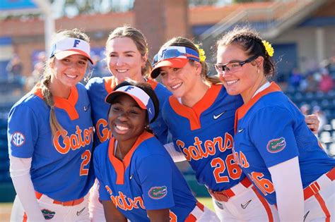 Gator softball. Jun 7, 2022 · Five years with Hannah Adams will never be enough. Walton was asked about the impact Adams had on Florida's softball program after the Gators' season-ending and Adams' career-ending loss to UCLA ... 