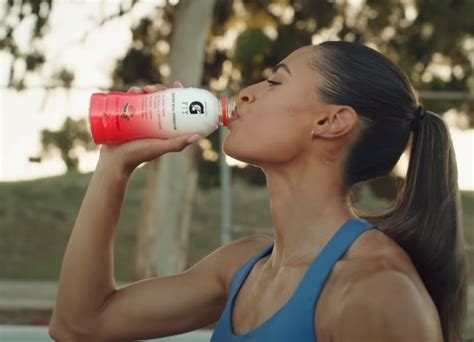 Gatorade fit ad. Sydney McLaughlin, Gatorade | 803 views, 2 likes, 1 loves, 2 comments, 4 shares, Facebook Watch Videos from Sports Business Journal: Gatorade unveiled its new Gatorade Fit line featuring Olympic Gold... 