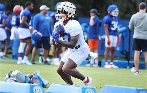 Gators backup running back Cam Carroll is out for the season because of knee injury