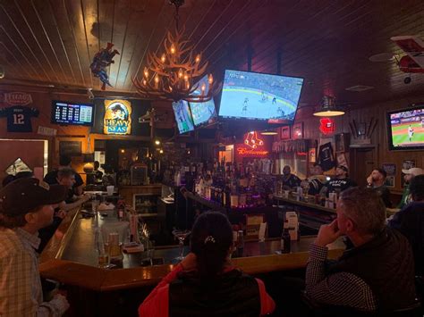 Gators pub. We love this place and the service is AMAZING. All the FOOD is so yummy!!!!!! Price per person: $1–10 Food: 5 Service: 5 Atmosphere: 5. All info on Gator's Eight Bar & Grill in Kansas City - Call to book a table. View the menu, check prices, find on … 