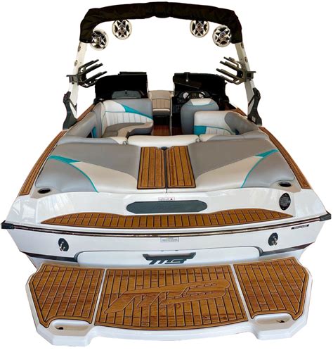 Gatorstep - Supra | SG | 2015-2017. GatorStep premium non-slip boat flooring & decking for Supra boats. Durable, Customizable, Stain Resistant, Cool to the Touch.