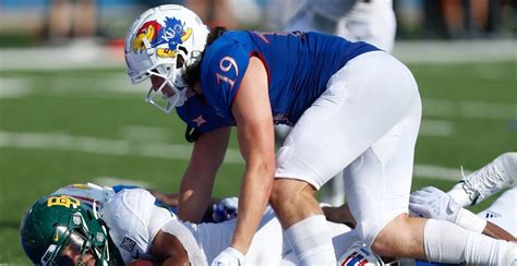 Dec 13, 2022 · The transfer portal opened about a week ago and I thought this would be a good time to look at the initial crop of players leaving the Jayhawk program. ... LB Gavin Potter. Class: 2019. Ranking ... . 